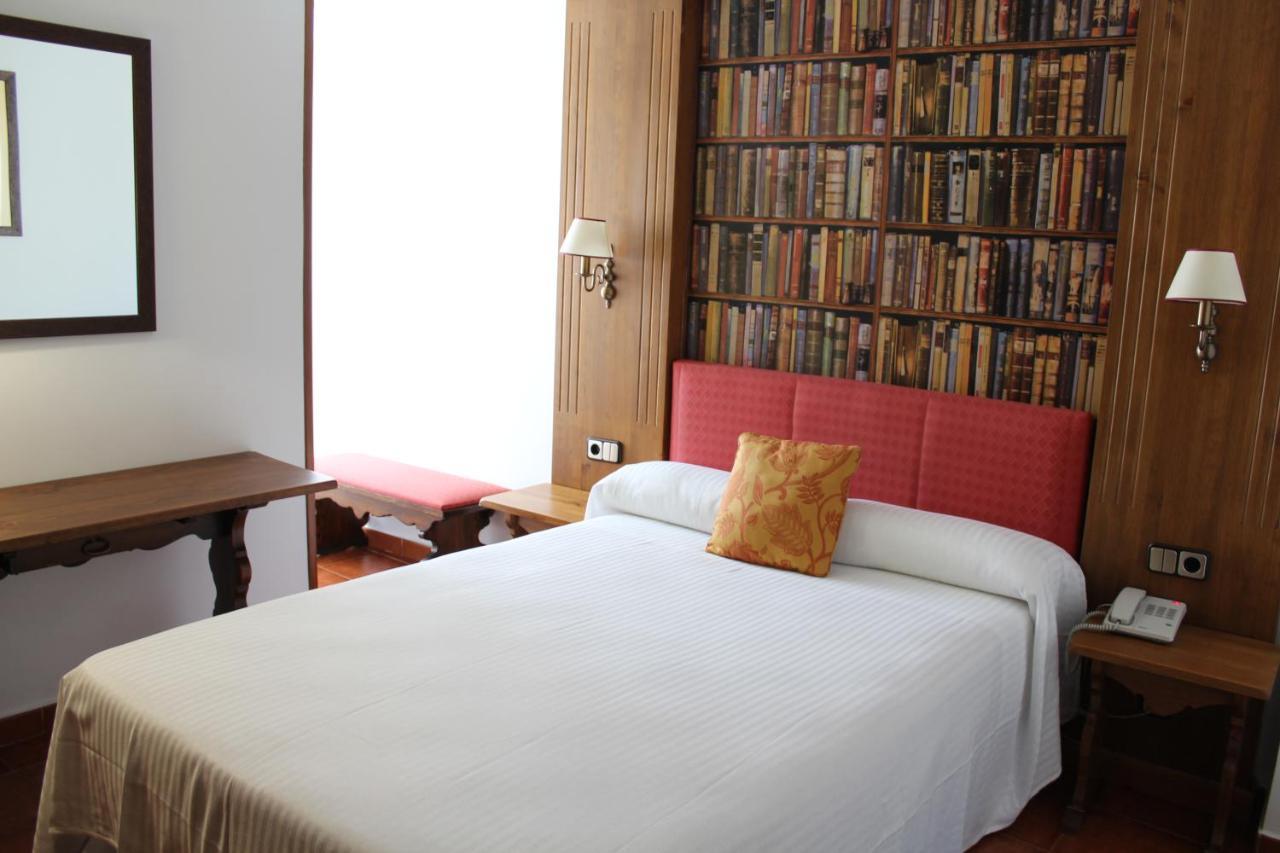 Hotel El Bedel Alcala de Henares Ngoại thất bức ảnh