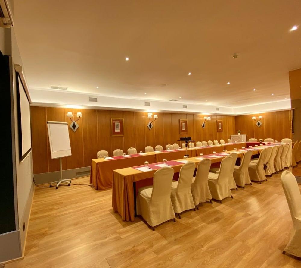 Hotel El Bedel Alcala de Henares Ngoại thất bức ảnh