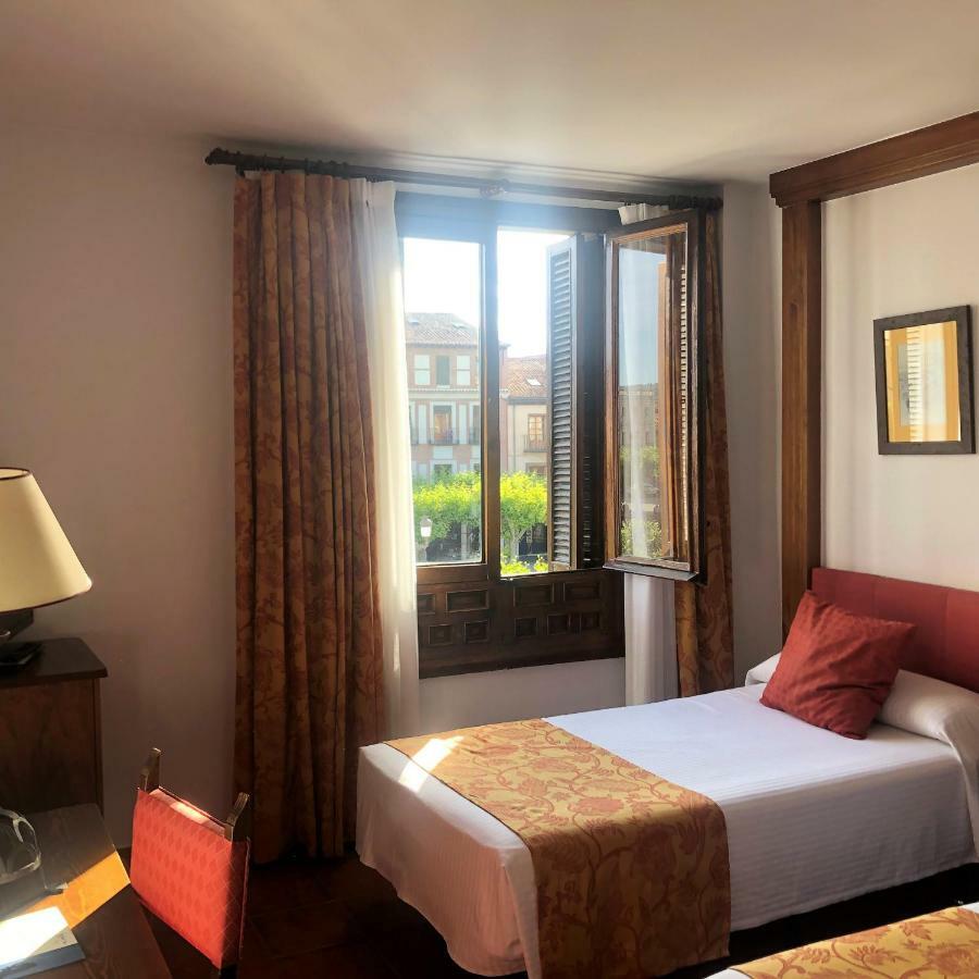 Hotel El Bedel Alcala de Henares Ngoại thất bức ảnh