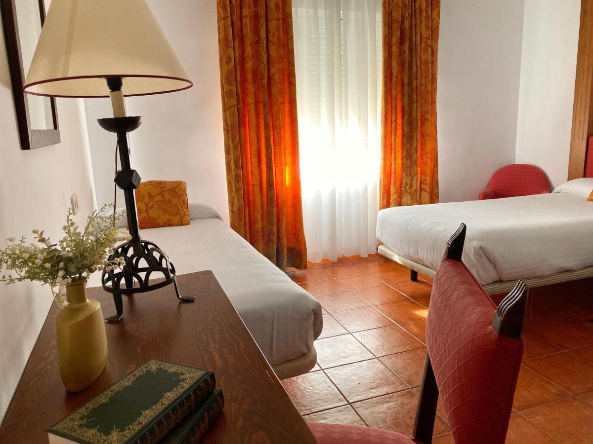 Hotel El Bedel Alcala de Henares Ngoại thất bức ảnh